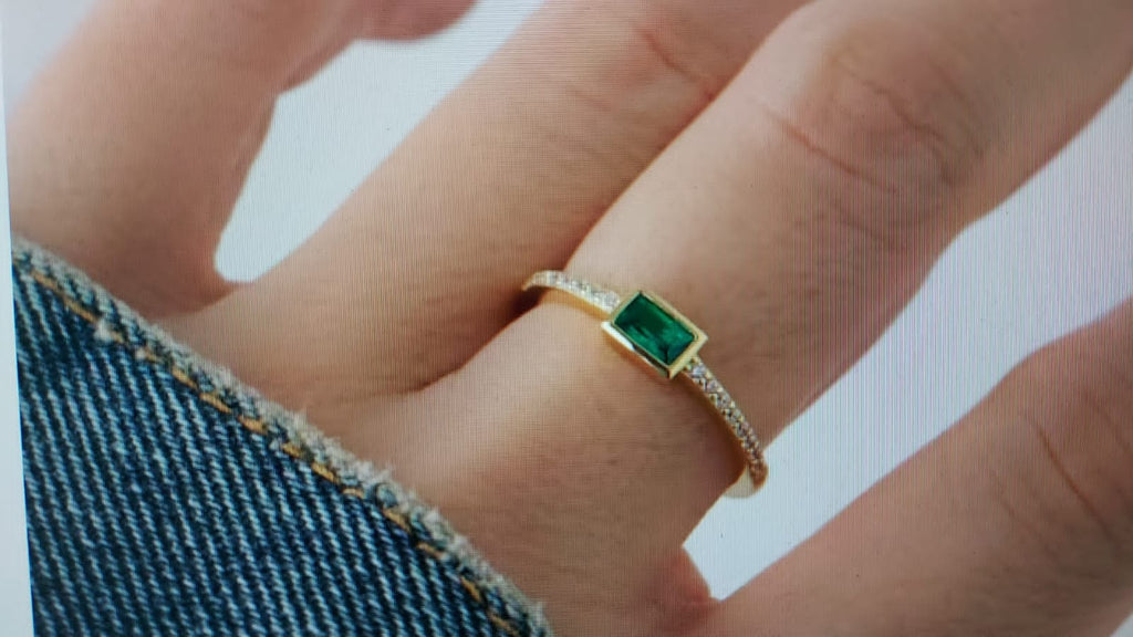 Jewelove™ Rings Customised Platinum Ring with Emerald