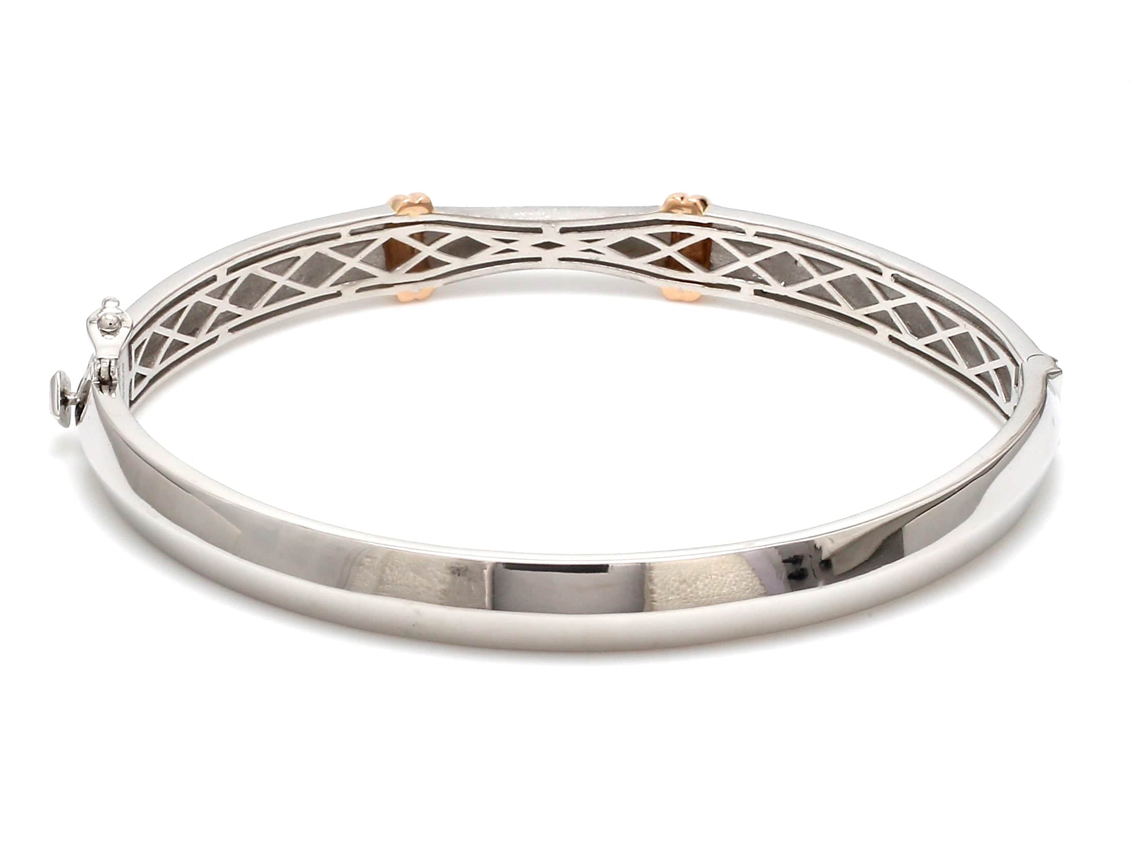 The Phifer Pick's - Cartier Love Bracelet | Love bracelets, Relationship  jewelry, Cartier love bracelet