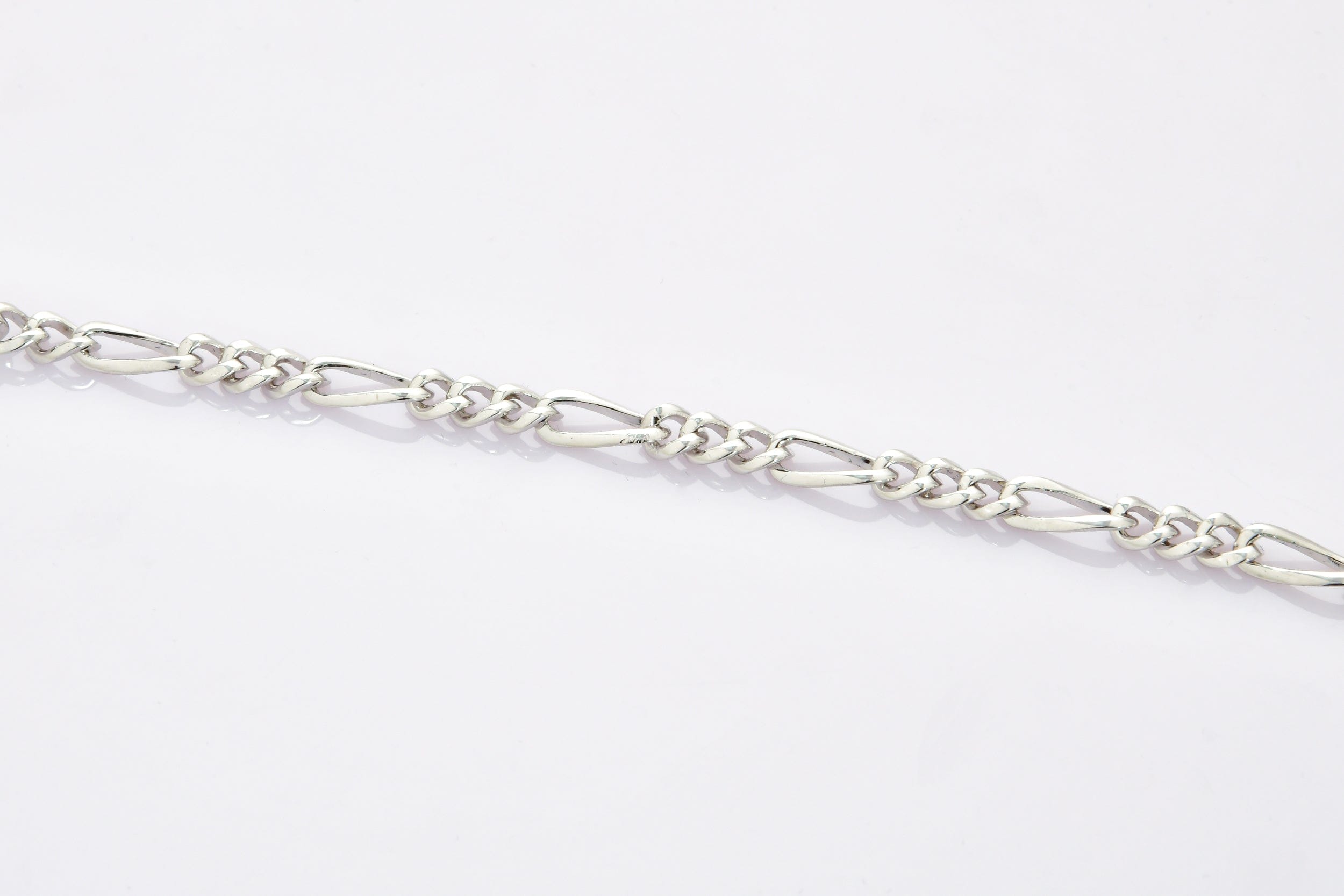 Aggregate 83+ sachin chain gold bracelet super hot - POPPY