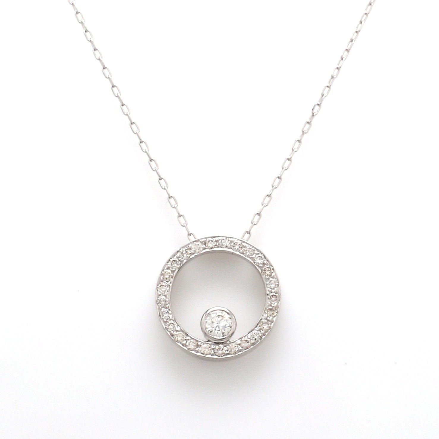 Buy Diamond Pendants Online - Royal Star Jewellery
