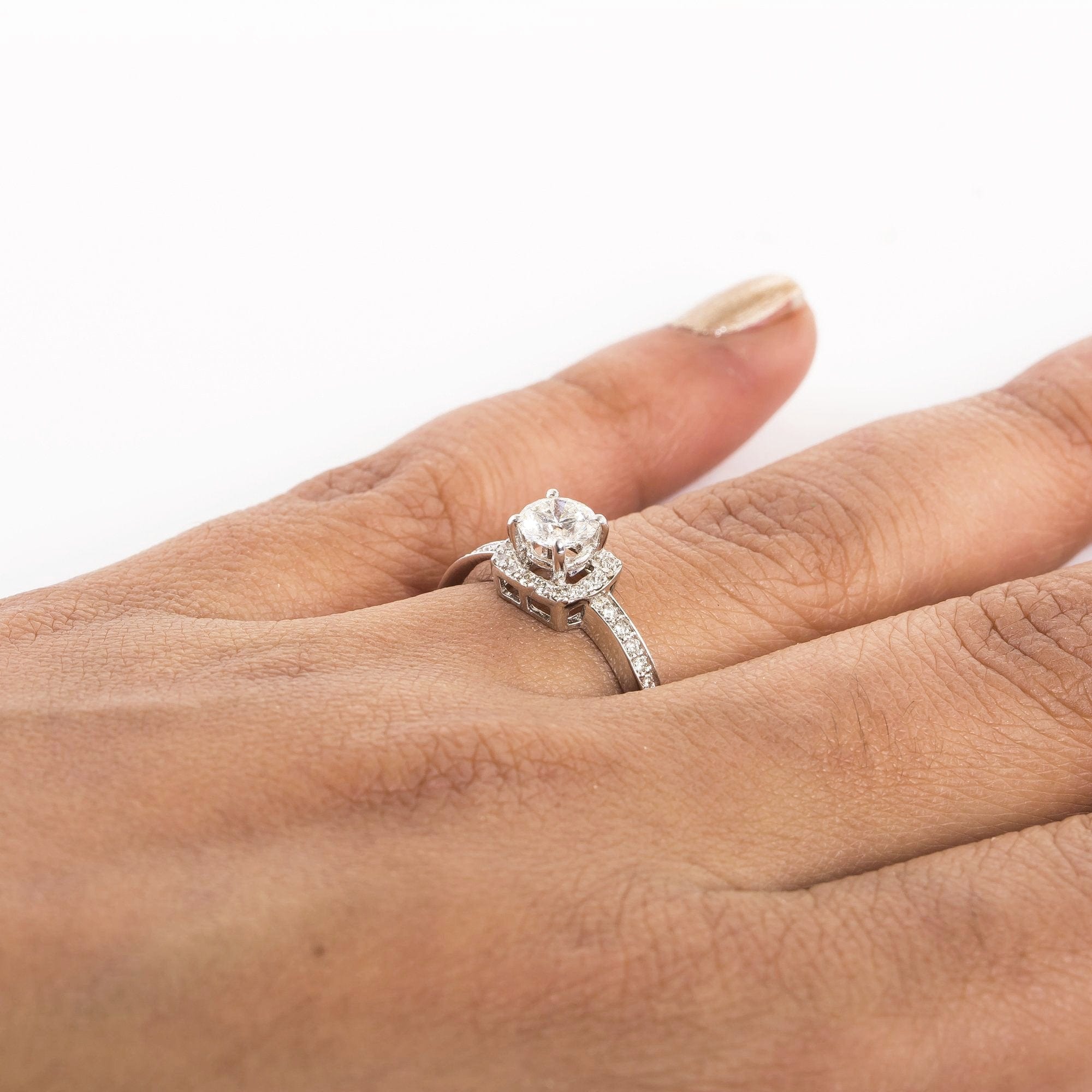 Diamond Ring on Woman Finger Stock Image - Image of gold, caucasian:  80123297