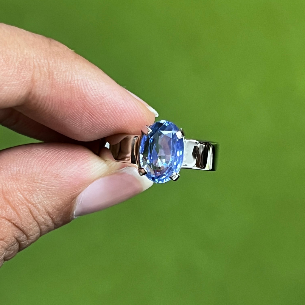 Platinum and sapphire ring deals